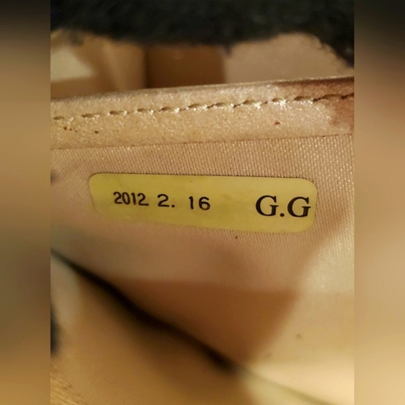 Chanel Camellia Embossed Zip Around Wallet – Turquoise Lambskin - Picture 12 of 16